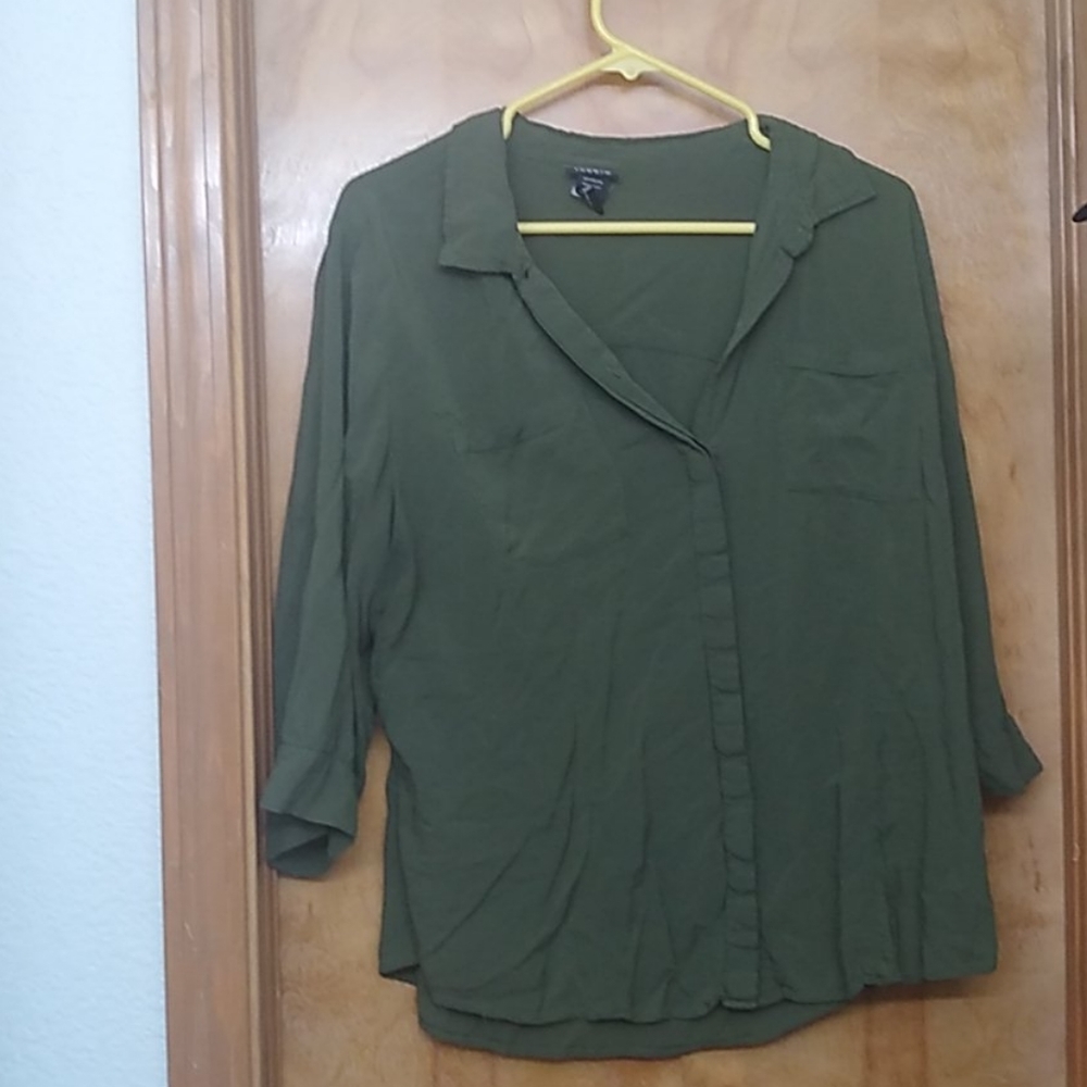 Torrid green button-down T-shirt size 2
